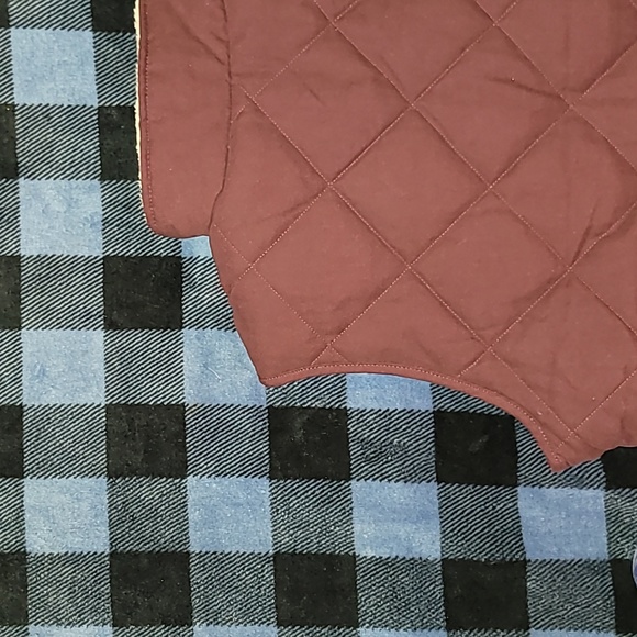 2004. Free Country. Reversible puffer vest. High quality like-new. Size Large. - Picture 10 of 16